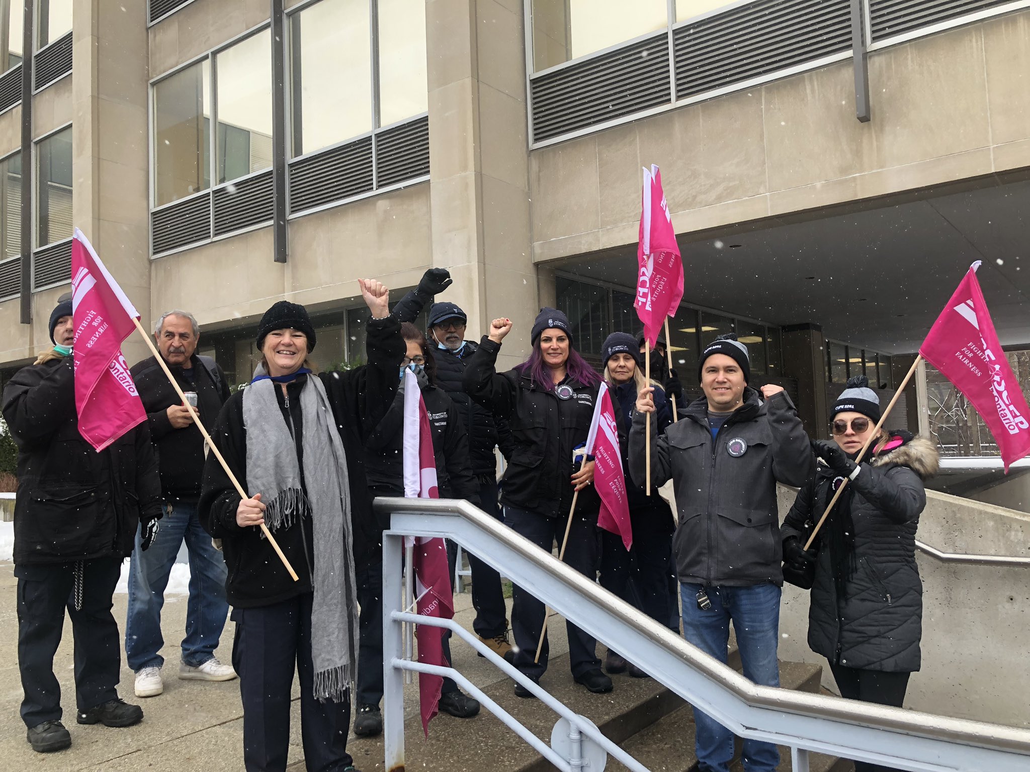 U of T workers lead fight for good jobs - Spring
